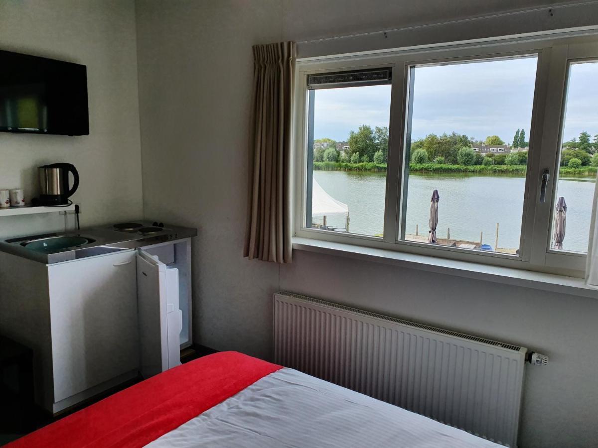 Hotel Restaurant Lakeside Уитхорн Екстериор снимка