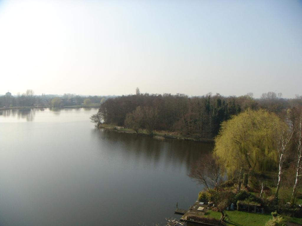 Hotel Restaurant Lakeside Уитхорн Екстериор снимка